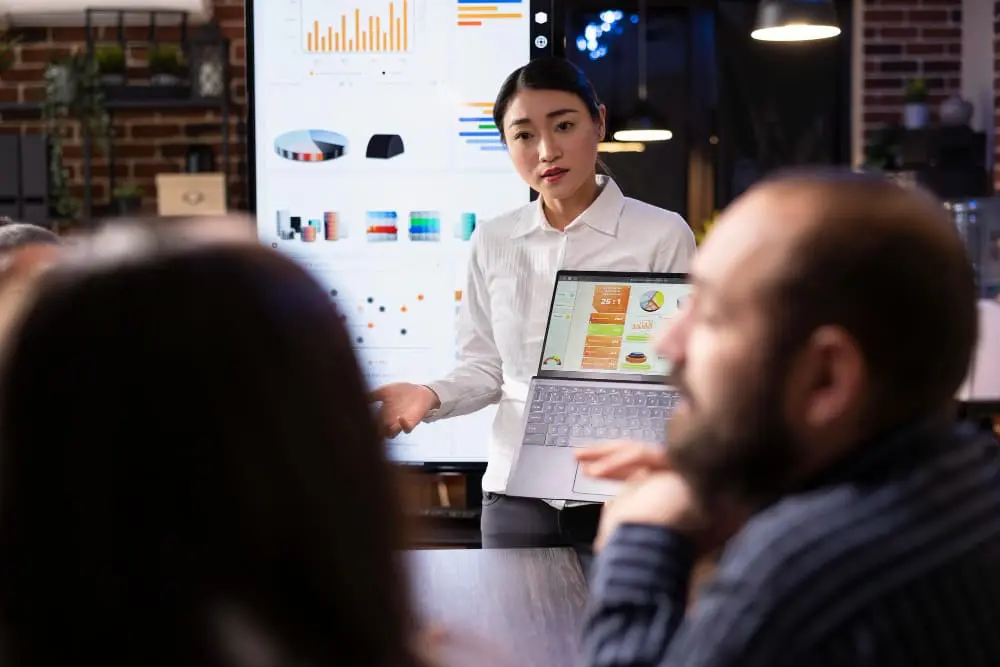Why Hire a Digital Marketing Agency 1 why hire a digital marketing agency